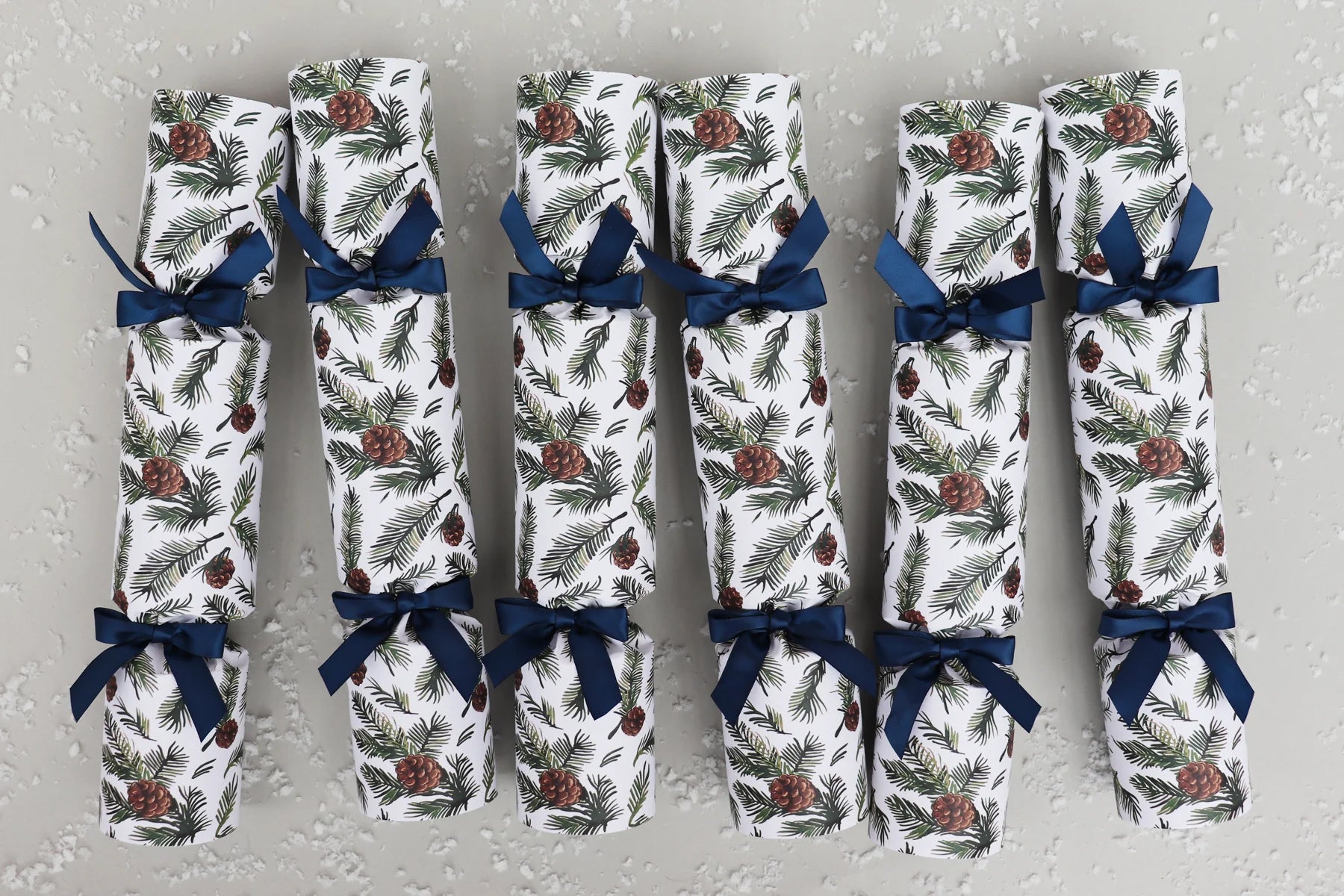 Six Luxury Christmas Crackers