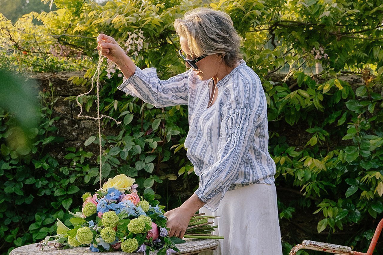 Nikki Tibbles 10 Step Guide to Creating the Perfect Bouquet at Home