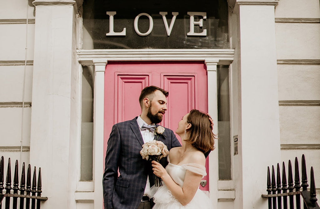 Weddings 2020: Playful Tulle & Pink Roses at an Elopement-style Ceremony