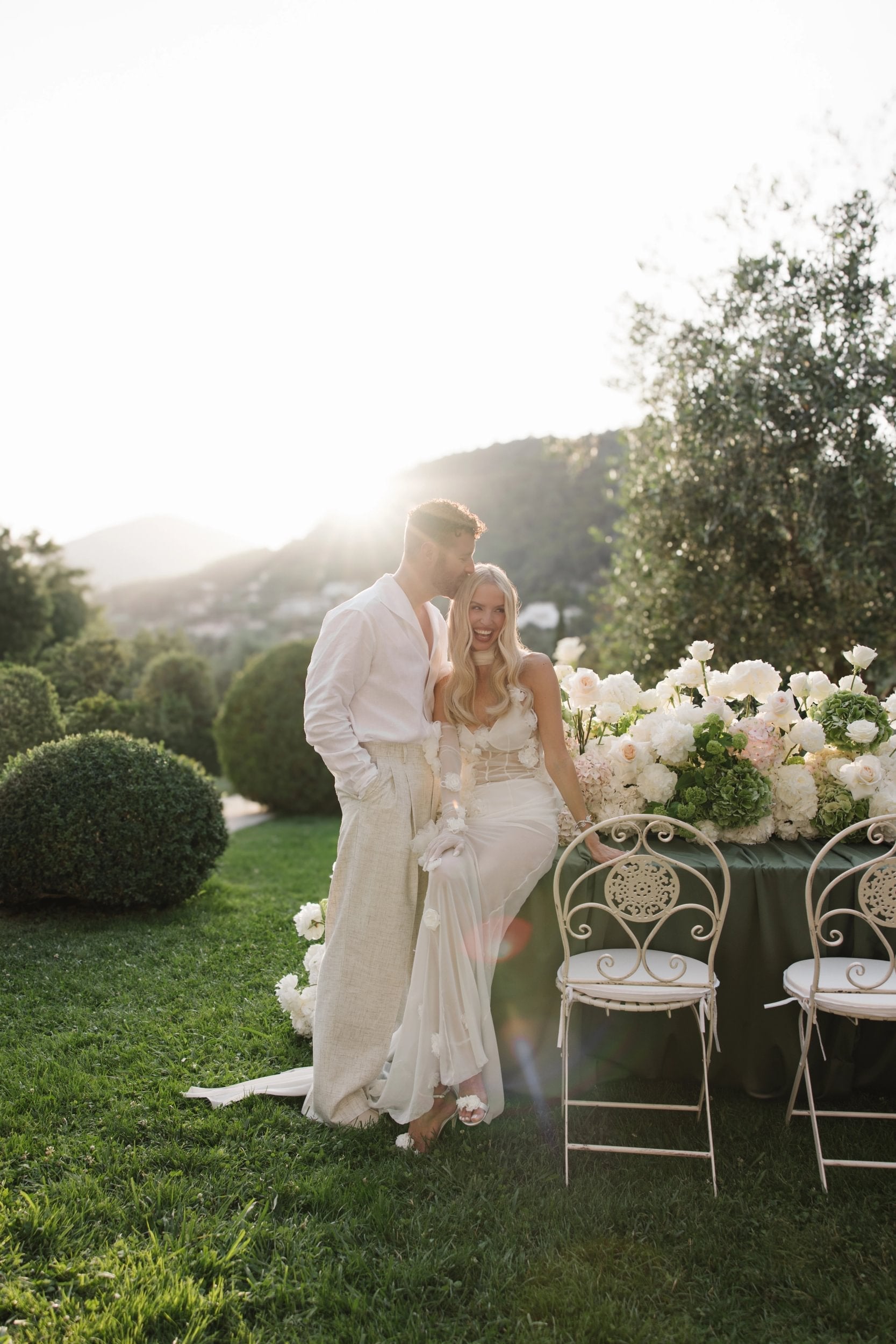 A romantic welcome reception in the South of France