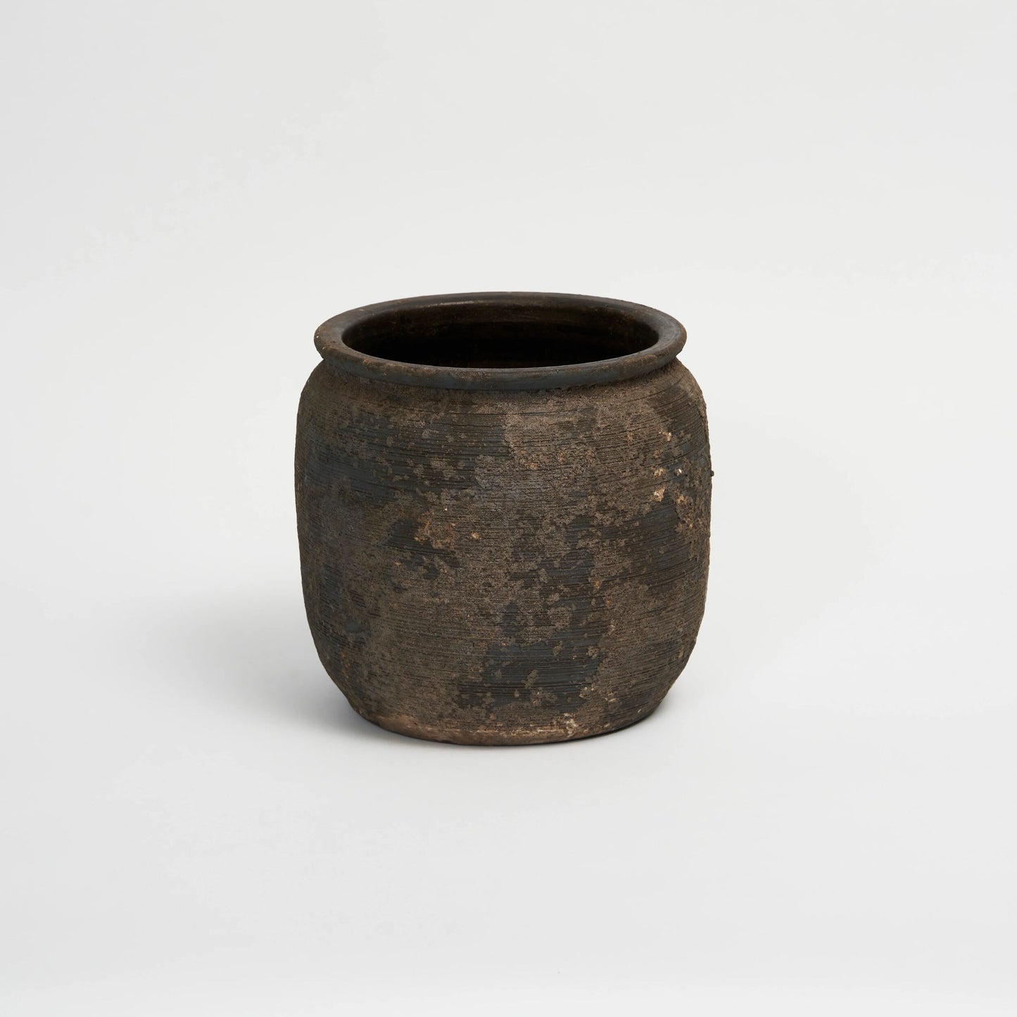 Black Rustic Pot