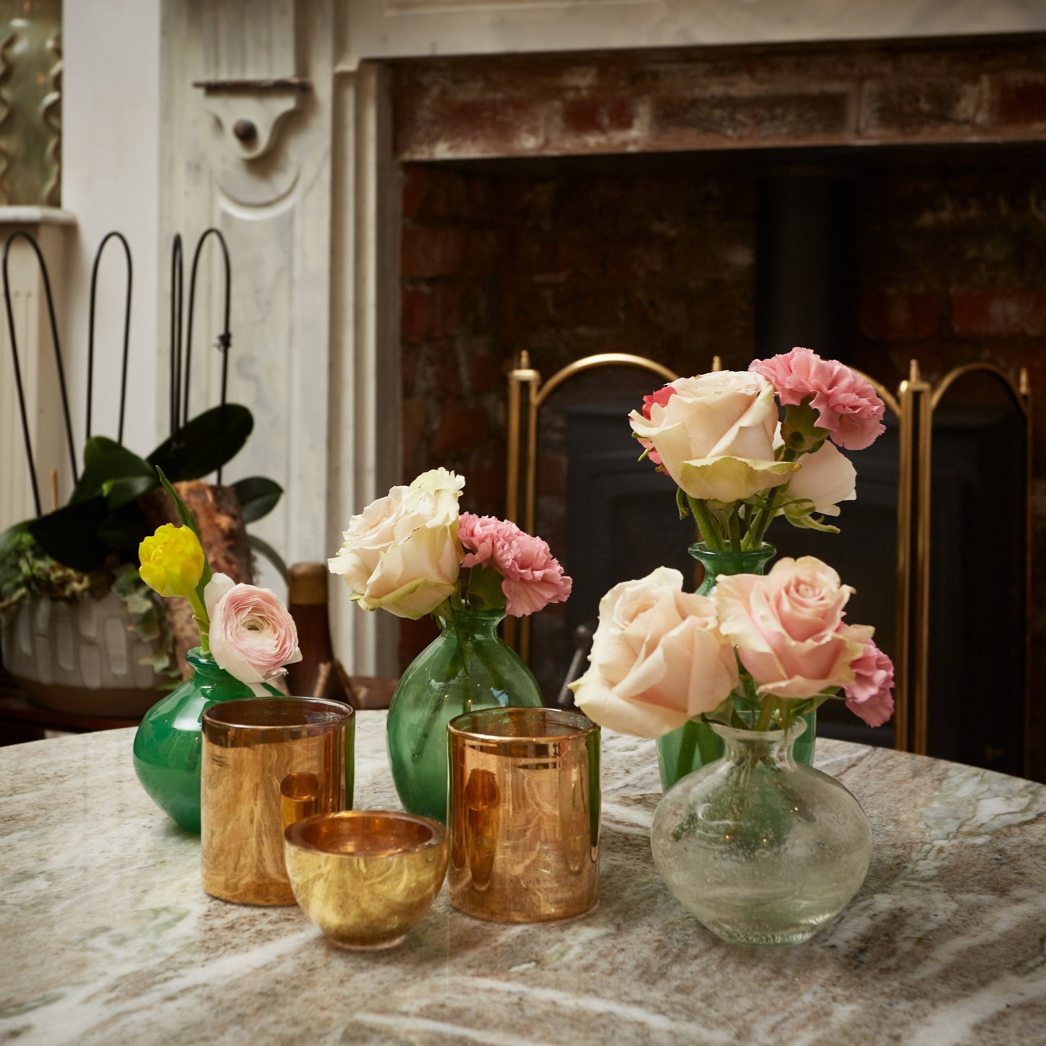 Small Wide Green Bud Vase for hire - 183