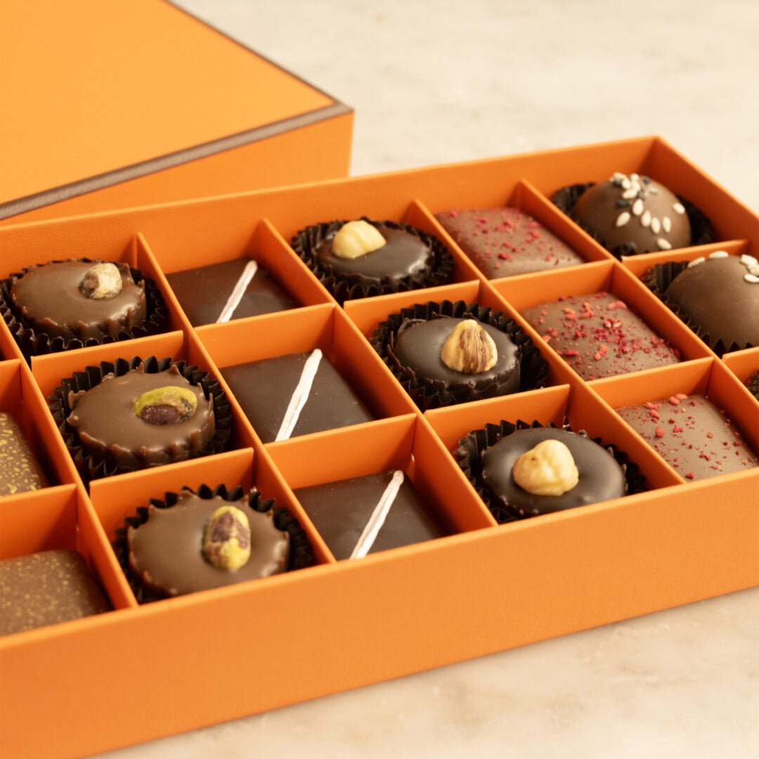 Melt Chocolate Gift box (18pc)