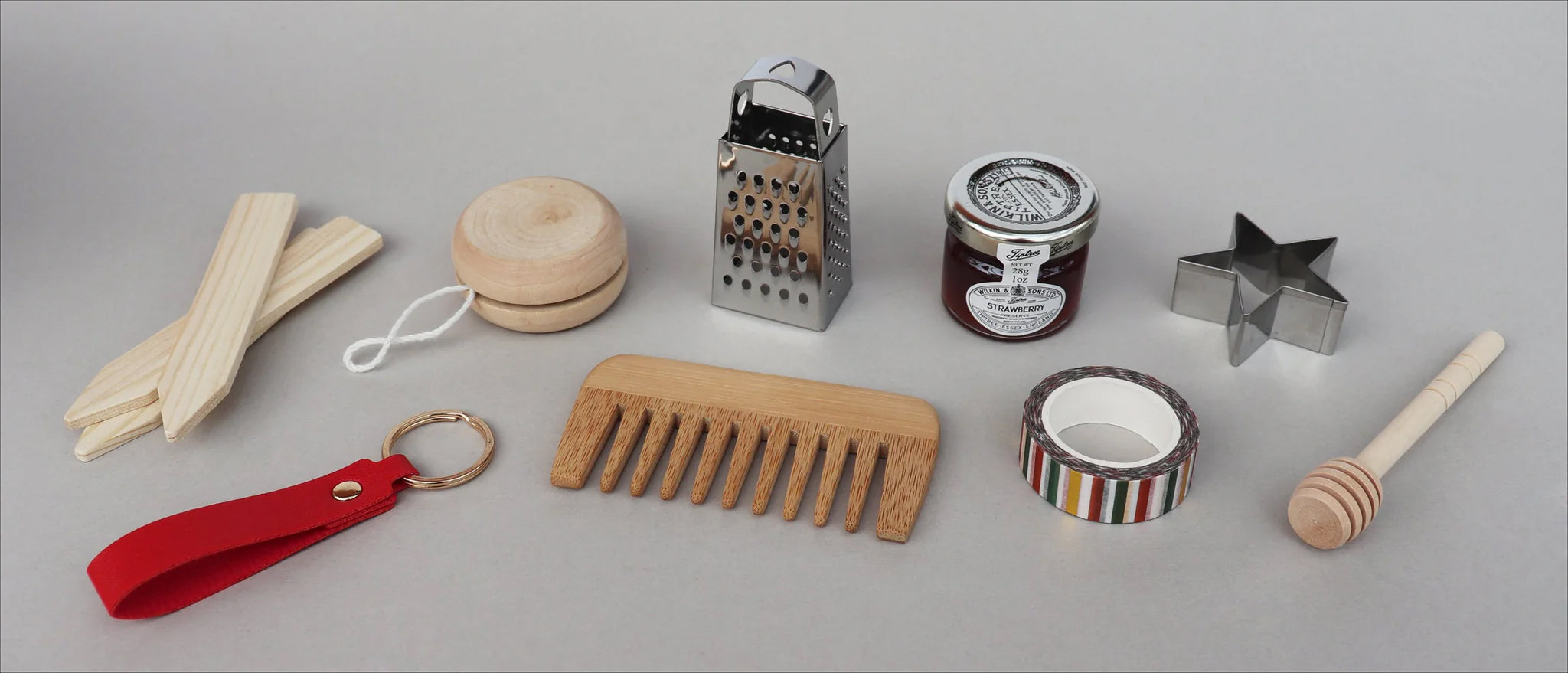 Six Luxury Christmas Crackers